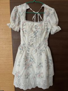 (Category: ) located in . Submitted by thriftsells (Listing ID 1379984830, Image 1). Description: .