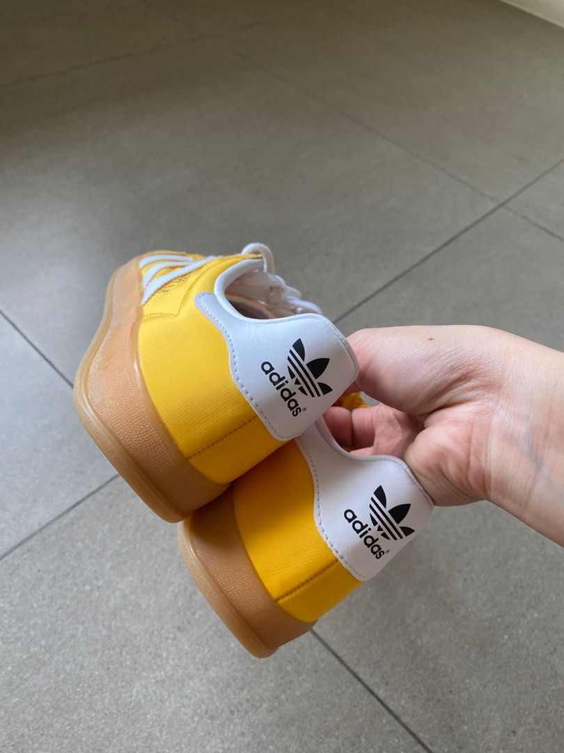 Gazelle Indoor Limited (Category: Sneakers) located in San Pedro. Submitted by alphagirly (Listing ID 1379983426, Image 3). Description: .