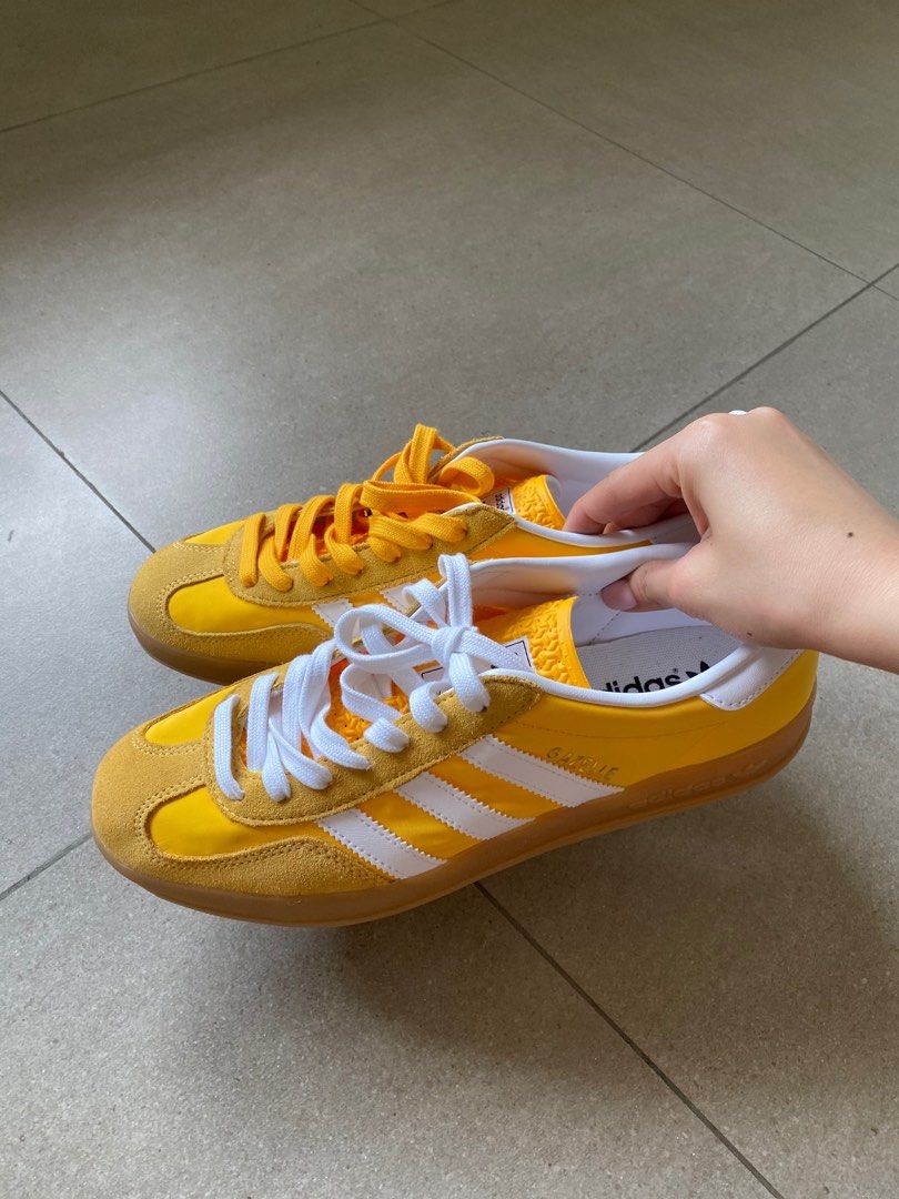 Gazelle Indoor Limited (Category: Sneakers) located in San Pedro. Submitted by alphagirly (Listing ID 1379983426, Image 2). Description: .