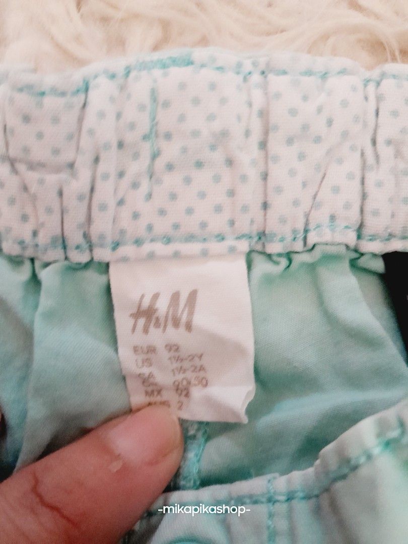 ❗️HARGA PASS,TIDAK NEGO❗️1T H&M hotpants celana jalan pendek anak tosca cewek (Kategori: Baju Bayi) berada di Bekasi. Dikirim oleh mikapikashop (ID iklan 1379913349, Gambar 2). Deskripsi: .