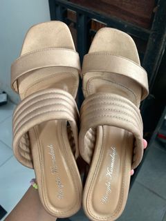 (Kategori: ) berada di . Dikirim oleh cinnamonpreloveddd (ID iklan 1380004582, Gambar 1). Deskripsi: .