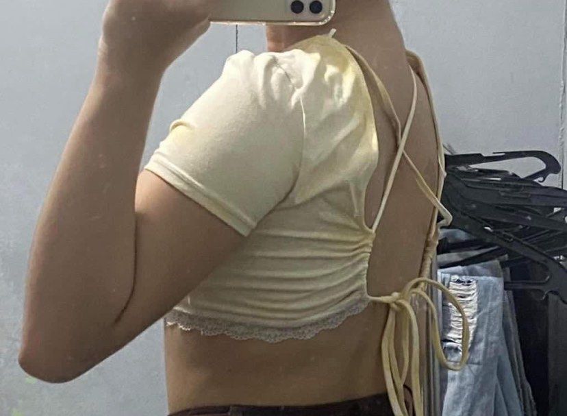 H&M Y2K Lace Tie Back Crop Top (Category: Shirts) located in Manila. Submitted by lovesclairo (Listing ID 1379912376, Image 2). Description: ✿ 𝗣𝗥𝗜𝗖𝗘: ₱150 ✿ 𝗦𝗜𝗭𝗘: XS - Small ✧ worn once ✧ no flaws ✧ hard to let go 🥹🥲 but not my style anymore hahaha ✧ so sexyyyy!!! perf for night outs or awra 😍 ✧ thick fabric 🤌🏻 ‼️ 𝗥𝗘𝗠𝗜𝗡𝗗𝗘𝗥: ✾ Strictly 𝙣𝙤 𝙘𝙖𝙣𝙘𝙚𝙡𝙡𝙖𝙩𝙞𝙤𝙣, 𝙧𝙚𝙩𝙪𝙧𝙣, 𝙤𝙧 𝙧𝙚𝙛𝙪𝙣𝙙 ✾ This is a preloved item — 