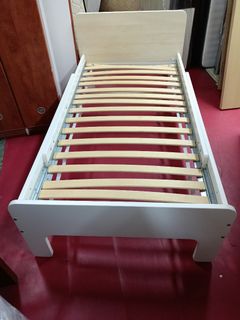 (Category: ) located in . Submitted by secondchancefurniture87836605 (Listing ID 1380012351, Image 1). Description: .