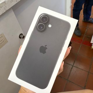 (Category: ) located in . Submitted by 8thavemobile.sg (Listing ID 1370144961, Image 1). Description: .