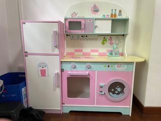 (Category: ) located in . Submitted by rgrgrg (Listing ID 1379948404, Image 1). Description: .
