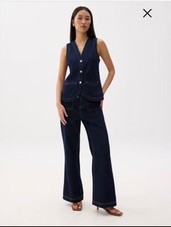 (Category: ) located in . Submitted by sharemyclothes (Listing ID 1379950984, Image 1). Description: .