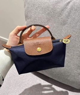 (Category: ) located in . Submitted by billionairebags (Listing ID 1380056099, Image 1). Description: .