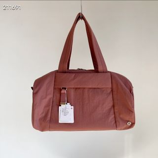 Lululemon on the level Duffle Bag 16L 輕量防潑水瑜伽包 運動包健身袋環保袋64221337085569110