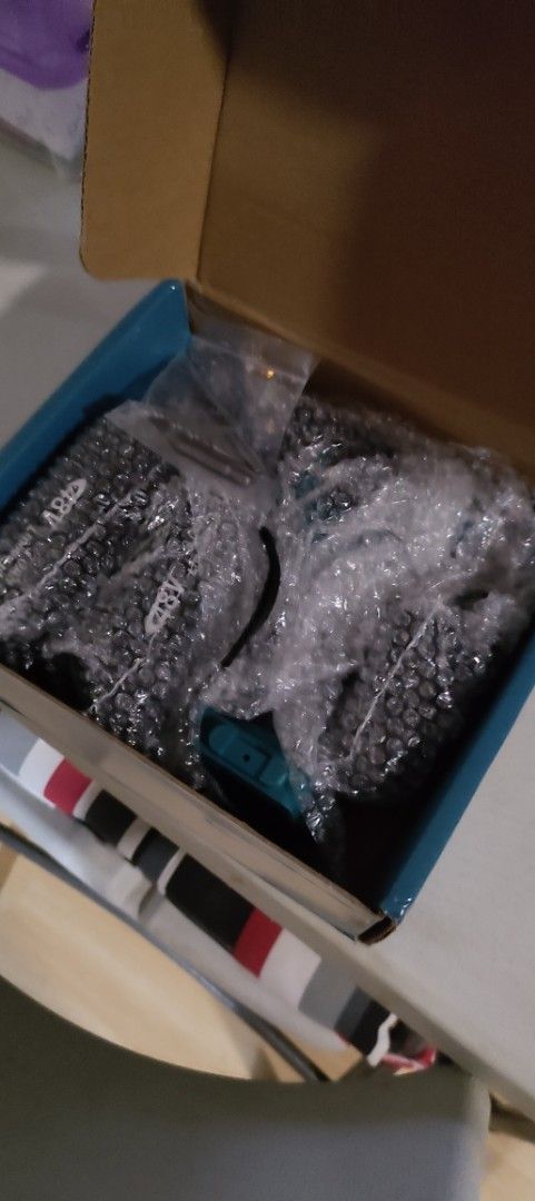 Makita Cordless Driller (Category: Everything Else Others) located in Quezon City. Submitted by nobody241625 (Listing ID 1377883261, Image 3). Description: brand new Makita cordless driller with 2 rechargeable batteries. Fishermall QC meet up. or grab shipping by buyer..