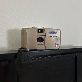 (Category: ) located in . Submitted by cluttered.room (Listing ID 1380010953, Image 1). Description: .