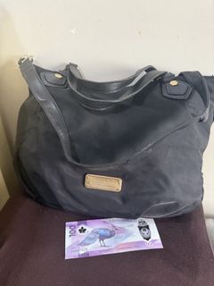 (Category: ) located in . Submitted by bagslicious_2025 (Listing ID 1380045925, Image 1). Description: .