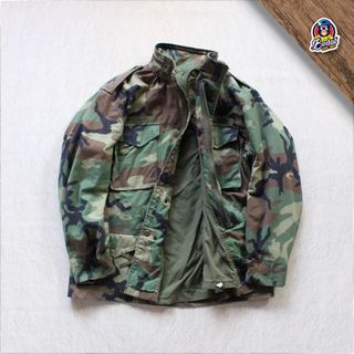 (Kategori: ) berada di . Dikirim oleh bodat_cs (ID iklan 1380052902, Gambar 1). Deskripsi: .