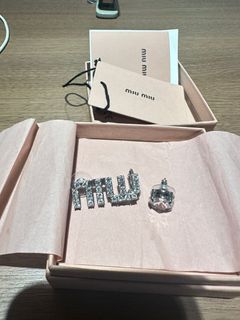 （分類：）位於 。 由 Mimi123 提交（商品編號 1379942635，圖片 1）。簡介： 。