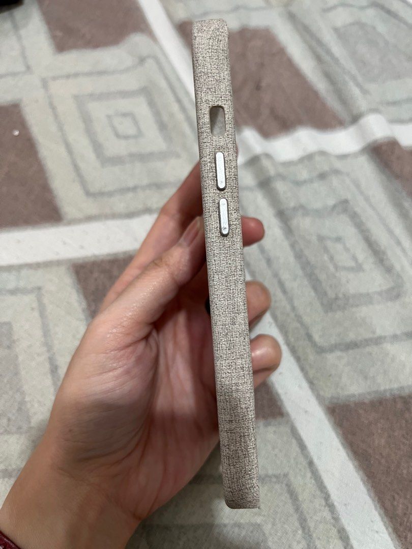 Momax iphone 13 case original (lightly used) (Category: Cases & Sleeves) located in Batangas. Submitted by ramoskathy653 (Listing ID 1380011863, Image 3). Description: No cod and cop payment first thru gcash via lbc sf will be shouldered by the buyer.