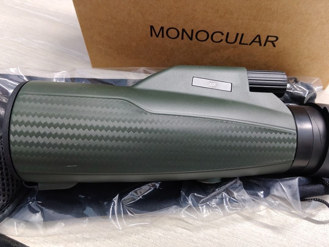Monocular (Category: Other Photography Accessories) located in Petaling Jaya. Submitted by ymcmg (Listing ID 1380057761, Image 3). Description: A monocular is a type of telescope. An optical device that magnifies distance objects using curved lenses or mirrors that gathers and focuses light. Got it as a gift (new). No use..