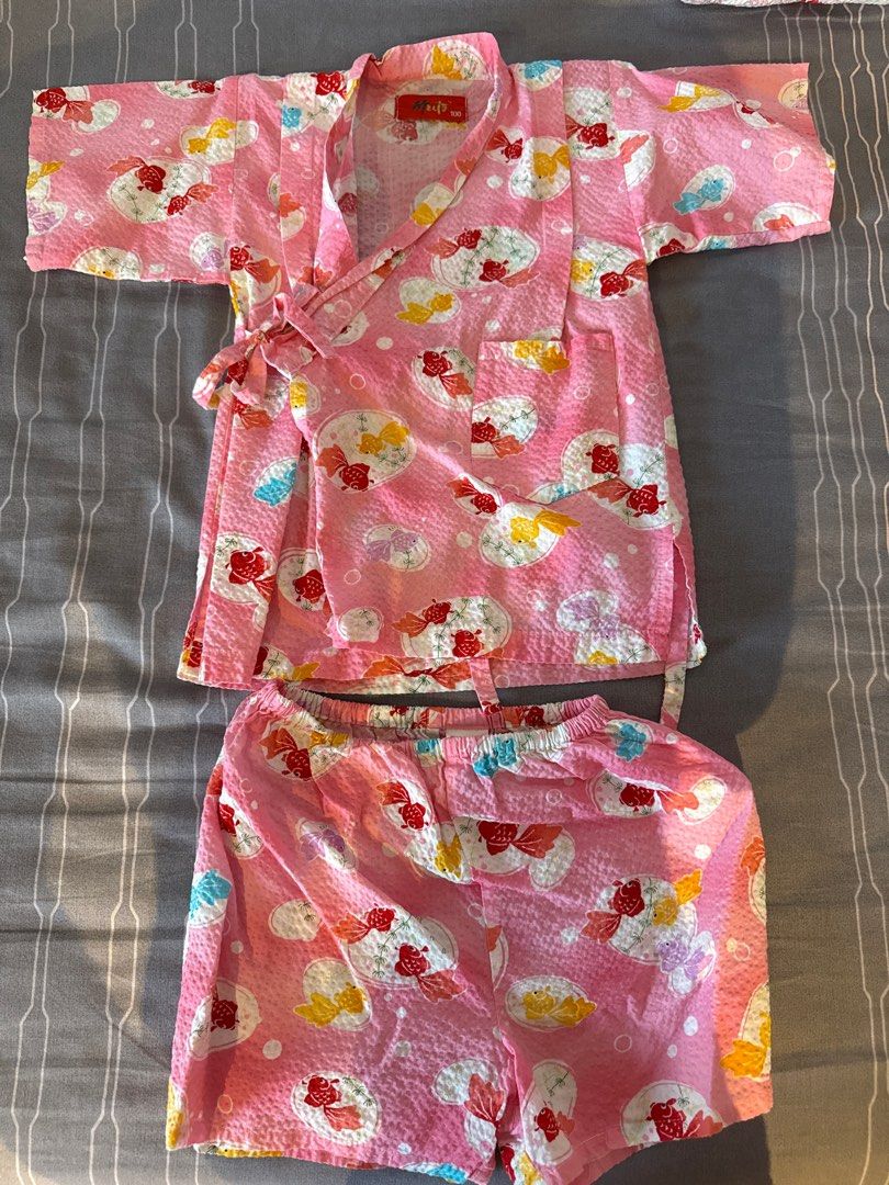 RACIAL HARMONY SALE - Kids Pink Jin Bei Set - Size 100 (3-4 Years) (Category: Babies & Kids Fashion) located in Singapore. Submitted by mcherry21 (Listing ID 1380021881, Image 1). Description: - original from Japan - darker shade of pink with gold fish pattern with matching top and shorts - size 100 (refer to photo label) - Perfect for summer festivals, stylish home wear, or Japanese themed events - delivery fees included via Singpost postbox loc