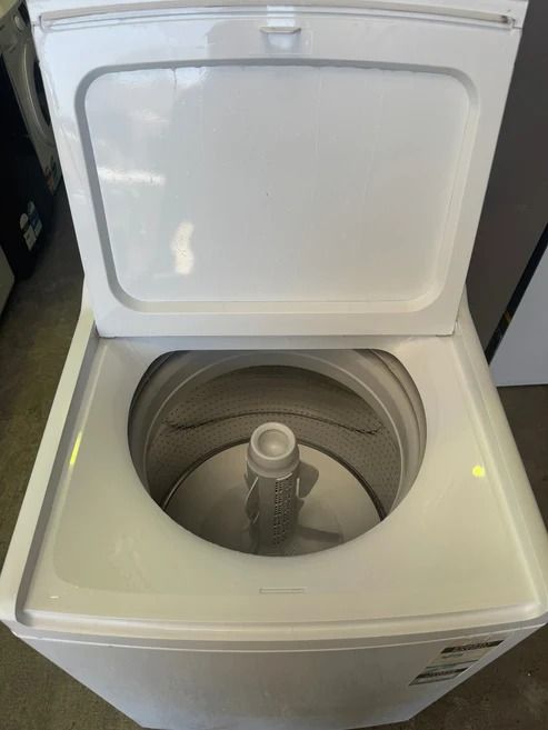 Perth's Best Deal: Refurbished Fisher & Paykel 10 kg Washing Machine (Category: Electronics Others) located in Albany. Submitted by waleedbs2003 (Listing ID 1380036774, Image 3). Description: 🚿Fantastic Deal Alert! 🚿 Fisher & Paykel 10 kg Washing Machine - Excellent Condition! Get your laundry sorted with this reliable Fisher & Paykel 10 kg Washing Machine! What You'll Love: - 10 kg capacity - perfect for large families or bulk washing - Excell