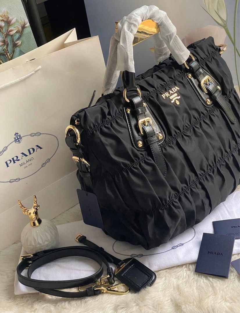 Prada Tessuto Gauffre (Category: Luxury Bags & Wallets) located in Manila. Submitted by trendyfindscitrine (Listing ID 1379925272, Image 2). Description: Actual photo .