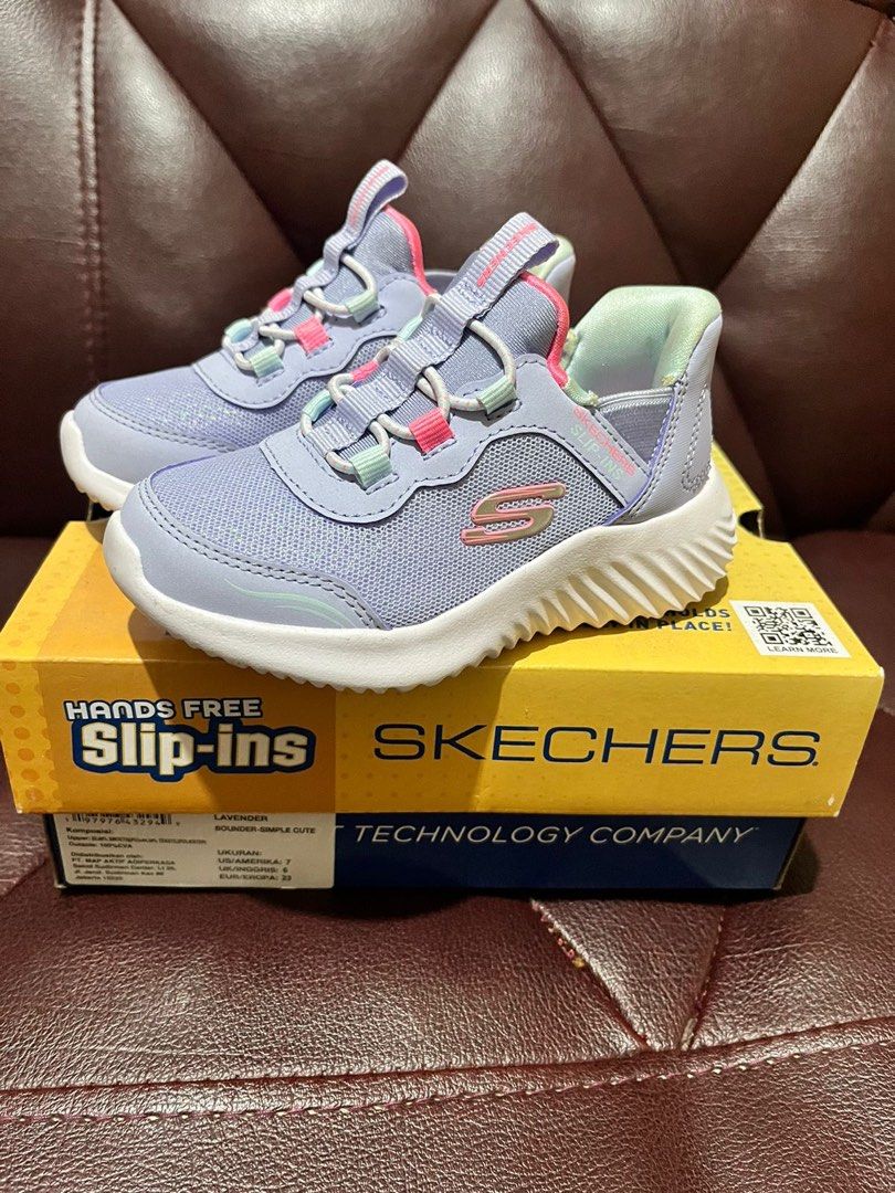 Preloved Sepatu Skechers Balita / Anak (Kategori: 1 hingga 3 tahun) berada di Bandung. Dikirim oleh mithadiani (ID iklan 1380037746, Gambar 2). Deskripsi: Ga pernah di pake keluar cuman di coba di dalam rumah masi bagus aman . Uk 7/13cm.