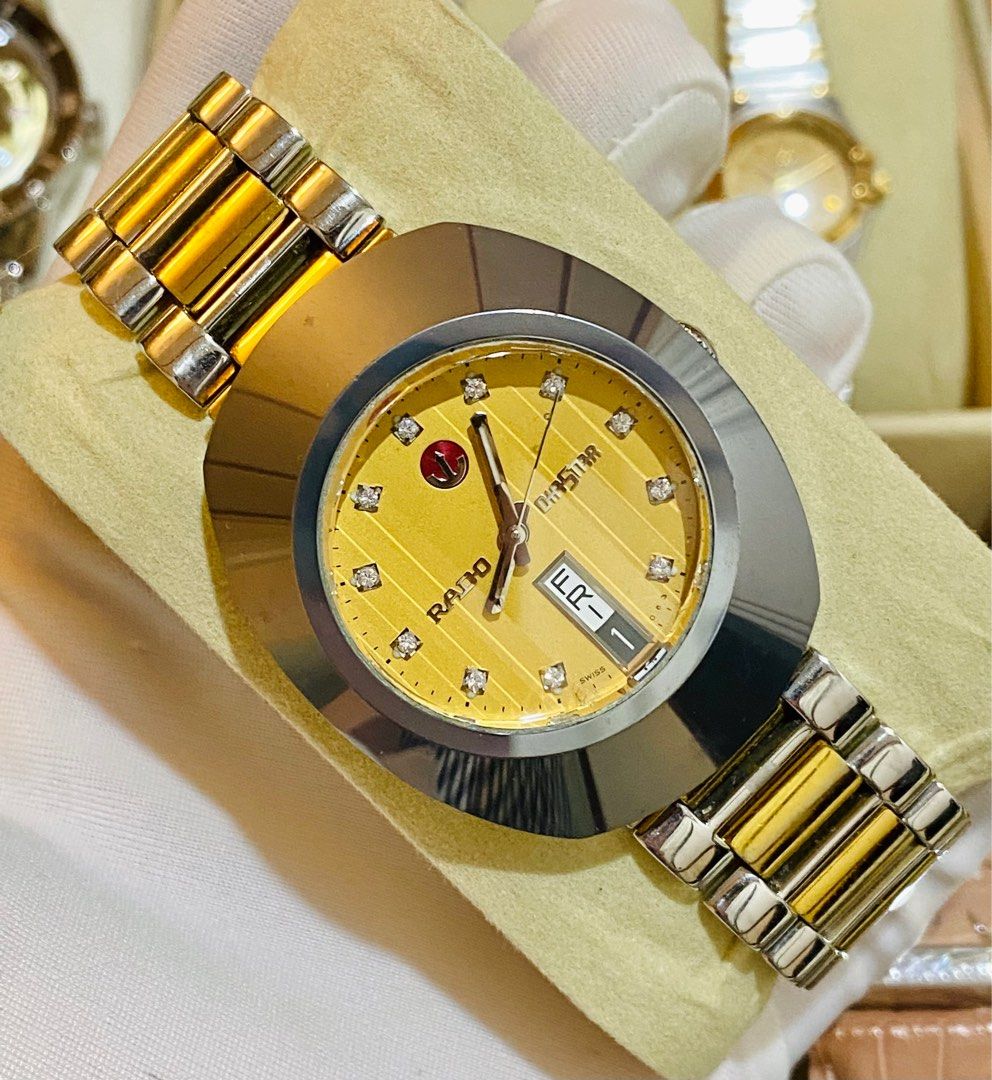 Rado Diastar Mens Watch (Category: Men's Watches) located in Baliuag. Submitted by clicksmileph (Listing ID 1380001740, Image 3). Description: Rado Diastar Automatic Mens Watch 35,000 Php Automatic Movement Case size 35.5mm Scratch-resistant Sapphire crystal glass 30m water resistant Stainless steel / PVD Condition: 8/10 Open for meet-ups within Bulacan, Metro Manila & Pampanga 📩Direct Message for more info.
