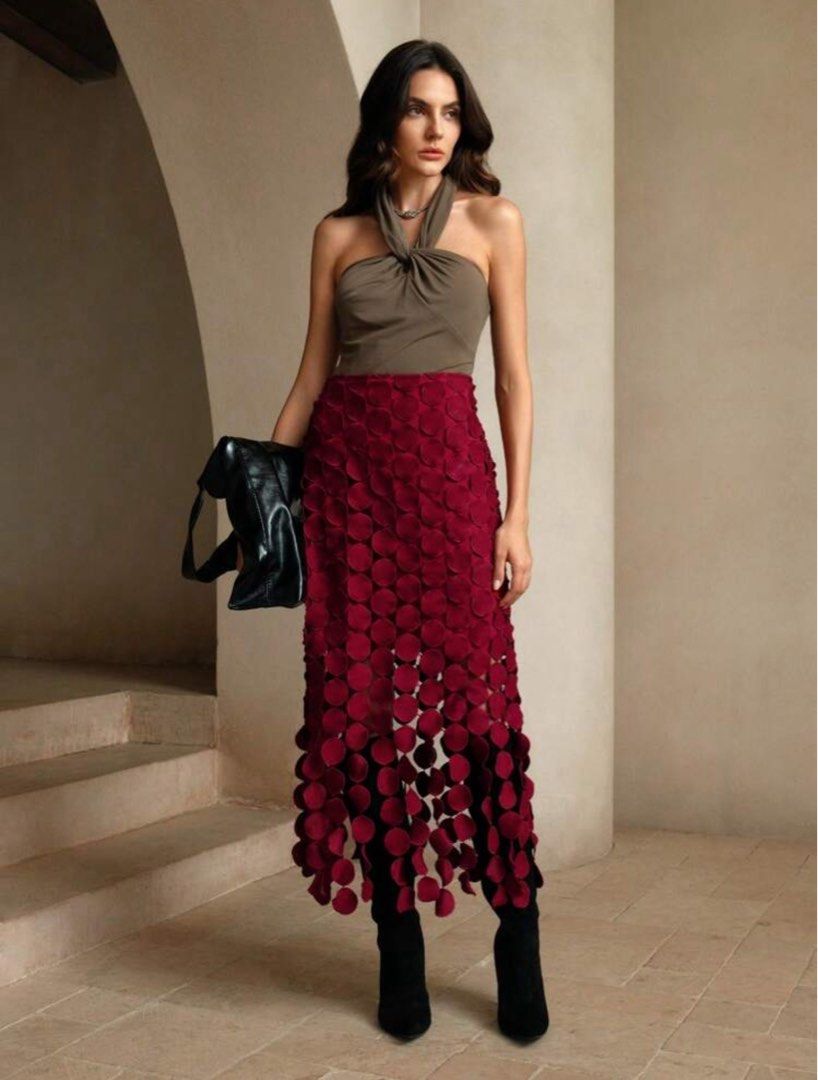 Red Maroon Burgundy Double Layered Skirt (Category: Skirts) located in San Juan City. Submitted by kassyjsn (Listing ID 1379931245, Image 3). Description: Super love this skirt! Love the flowy detail. Only used for 2 hours. Still has a tag. Good as brand new :) Best fits M. Please see measurements. Material: Woven fabric Red Maroon Burgundy Double Layered Skirt.