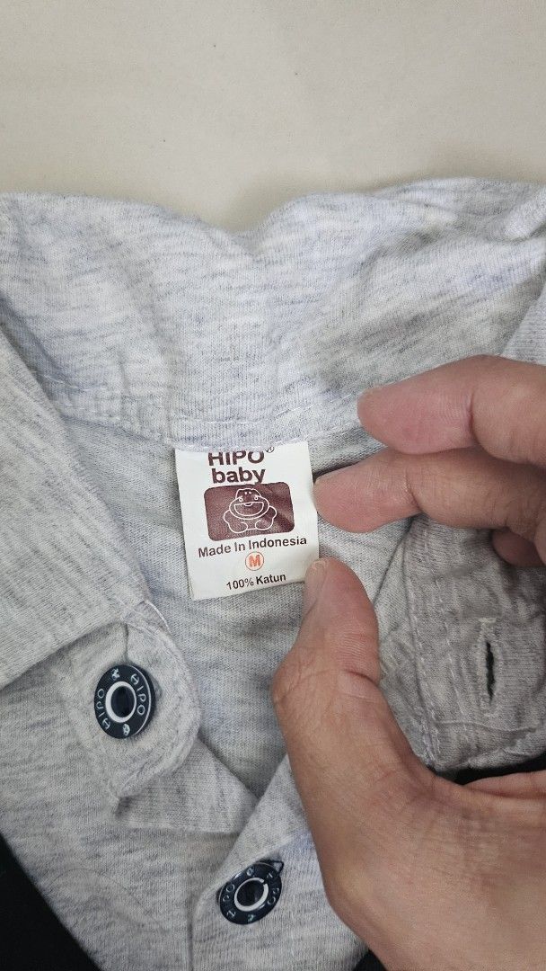 Rompi set anak (Kategori: 1 hingga 3 tahun) berada di Maros. Dikirim oleh nurulmuth (ID iklan 1379975213, Gambar 2). Deskripsi: .