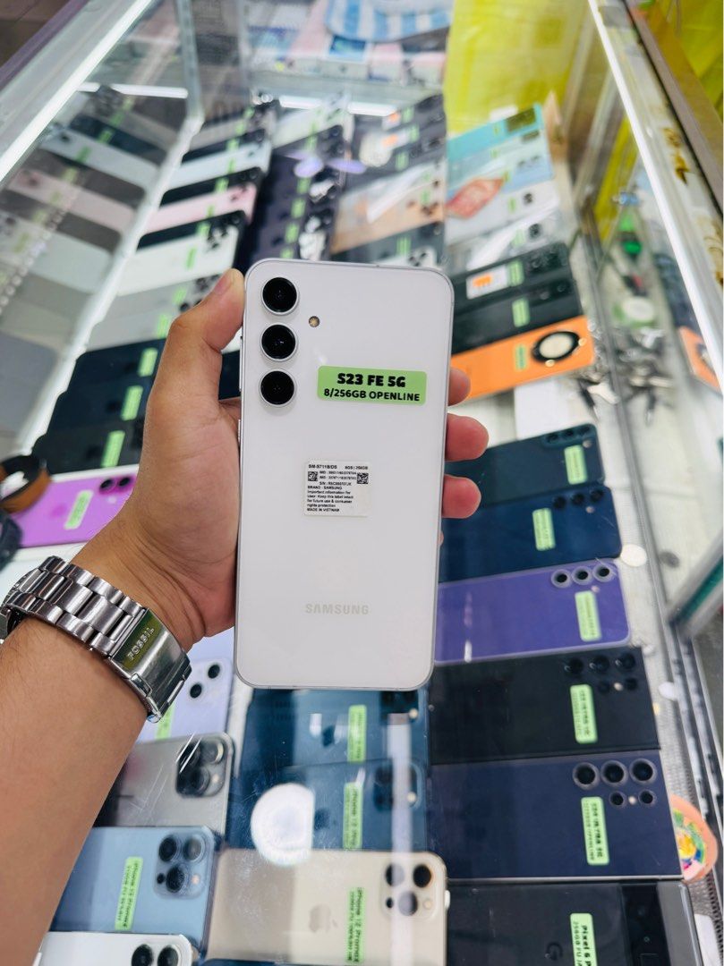 Samsung S23 FE 8/256GB OPENLINE NTC Approved (Category: Samsung) located in San Juan City. Submitted by Khalidmgdla08 (Listing ID 1380073906, Image 1). Description: FOR SALE | TRADE/SWAP Price: 16,000 On hand: S23 FE✔️ 8/256GB ✔️ OPENLINE ✔️ NTC APPROVED ✔️ 100% Original ✔️ 99% Makinis ✔️ 99% Smooth ✔️ NOT REFURB ✔️ NO HIDDEN ISSUES ✔️ NEVER BEEN REPAIRED ✔️ TEST TO SAWA✔️ FREE 3-UTOOLS ✔️ ANY MODEL OF IPHONE AND SAMSUNG ARE AVAILABLE! ✨ We accep