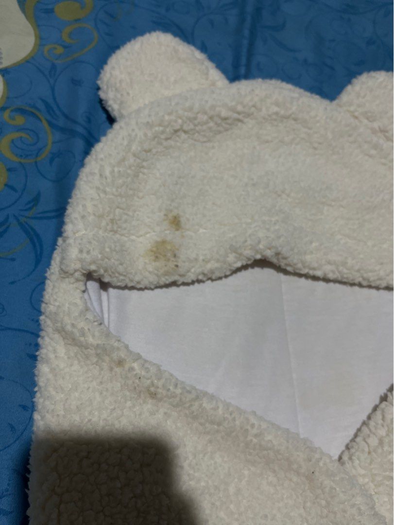 Selimut baby / bedong baby / baju baby (Kategori: Baju Bayi) berada di Sumedang. Dikirim oleh mamibianarcel (ID iklan 1380068442, Gambar 3). Deskripsi: Hanya butuh mandi, noda bisa hilang .
