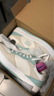 (Category: ) located in . Submitted by candjbutik (Listing ID 1380065002, Image 1). Description: .