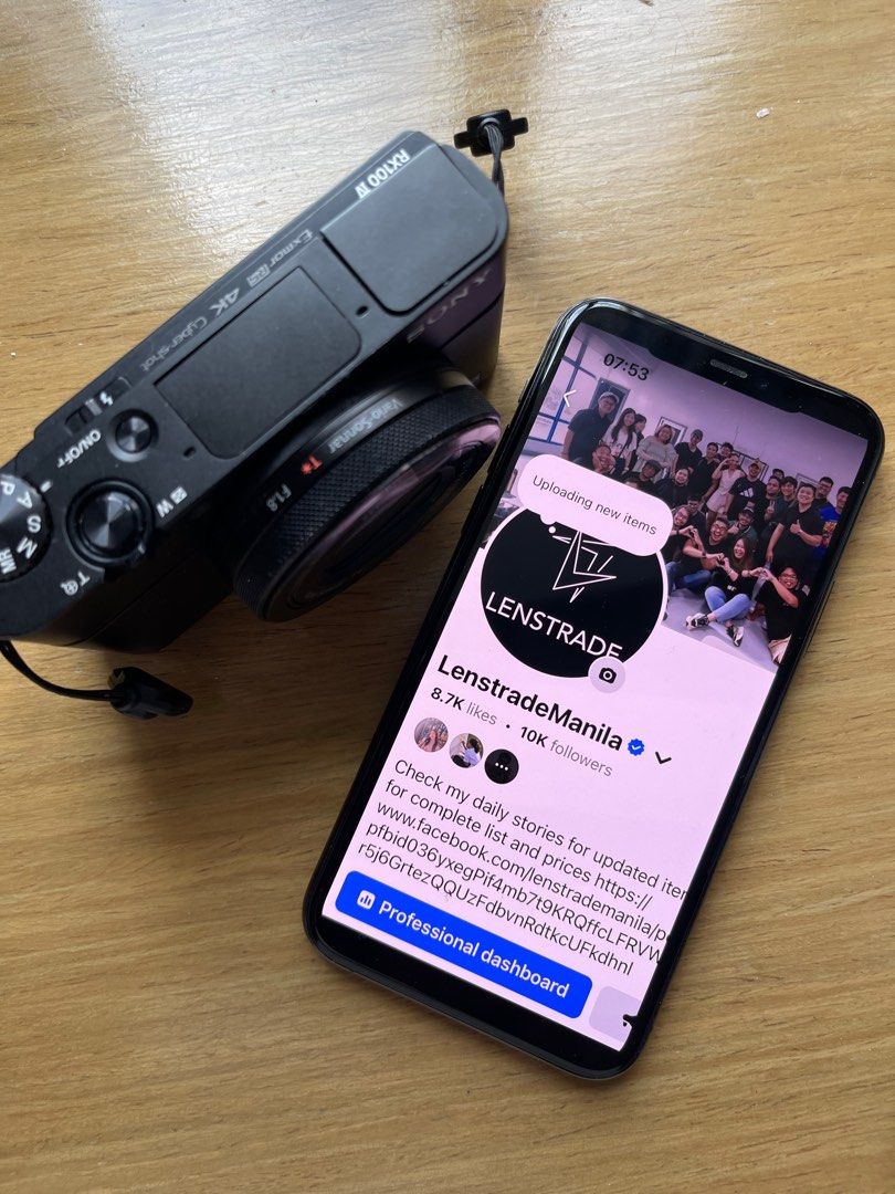 Sony RX100 mk4 (Category: Cameras) located in Taguig. Submitted by lenstrademanila (Listing ID 1379908712, Image 1). Description: We sell other cameras such as fuji, canon, sony, Leica cameras at FB: Lenstrademanila Comes with Battery Charging cable Strap No issues at all, comes with two weeks personal warranty Makati, BGC meet up LBC COD.