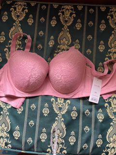 (Category: ) located in . Submitted by mezieldaza17 (Listing ID 1379949993, Image 1). Description: .