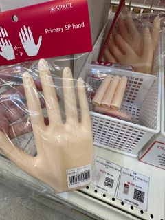 （分類：）位於 。 由 jcayaya 提交（商品編號 1375184651，圖片 1）。簡介： 。