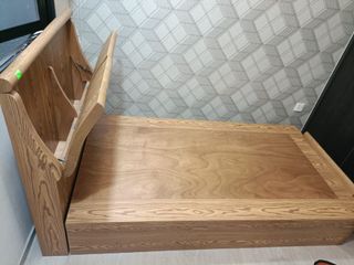 (Category: ) located in . Submitted by secondchancefurniture87836605 (Listing ID 1380012669, Image 1). Description: .