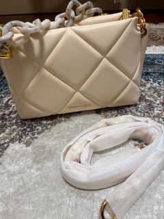 (Kategori: ) berada di . Dikirim oleh zaynabsalim (ID iklan 1379971457, Gambar 1). Deskripsi: .