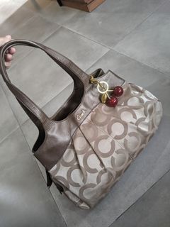 (Kategori: ) berada di . Dikirim oleh kankeen.co (ID iklan 1379941516, Gambar 1). Deskripsi: .