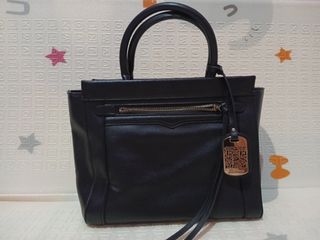 (Kategori: ) berada di . Dikirim oleh amaliarizka.h (ID iklan 1379946261, Gambar 1). Deskripsi: .
