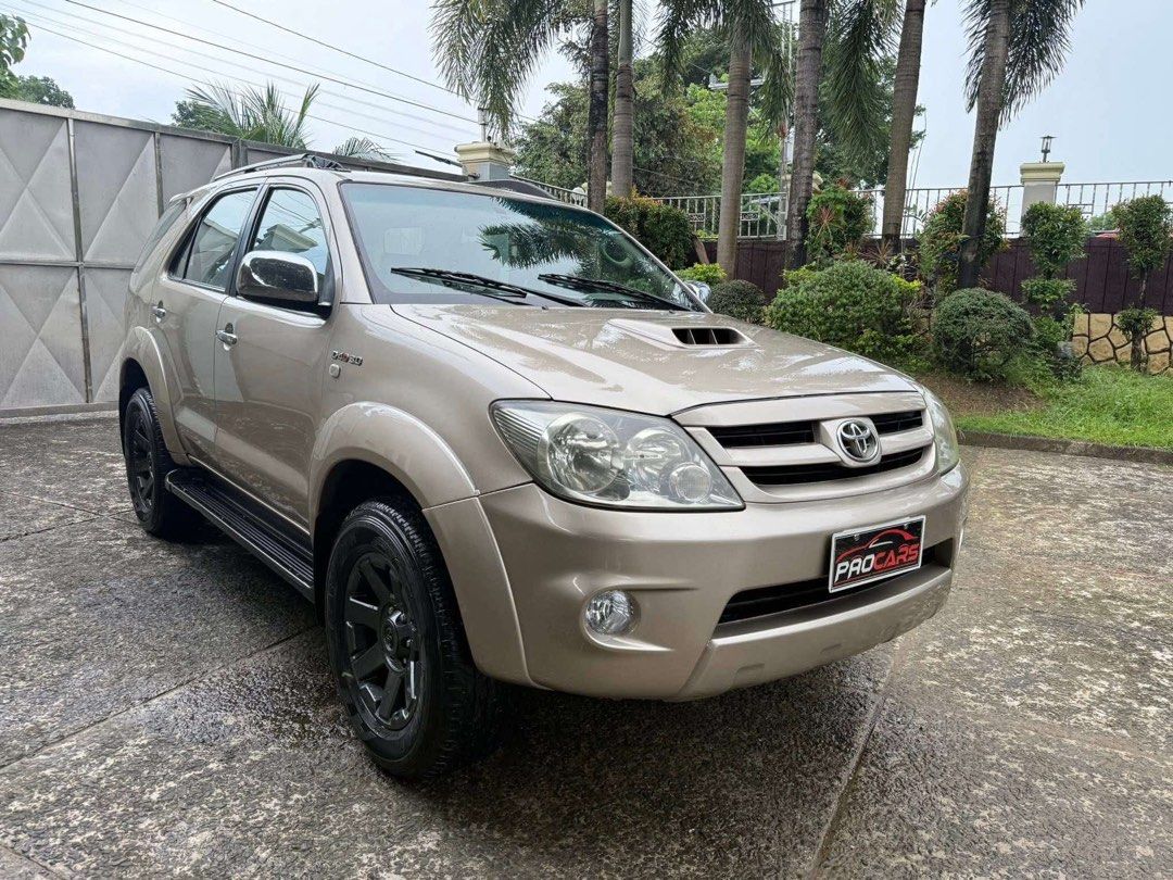 Toyota Fortuner V Auto (Category: Used Cars) located in Manila. Submitted by quality_cars (Listing ID 1380098686, Image 2). Description: ‼️ FOR SALE ‼️ 💥TOYOTA FORTUNER V 💥 ➡️ TOP OF THE LINE ➡️ 2007 model acquired ➡️ 4x4 READY ➡️ 3.0 diesel engine ➡️ Matic trans ➡️ All power ➡️ cd/fm/am ➡️ Leather seats ➡️ 7-8 seater ➡️ Cool dual aircon ➡️ Roof rail ➡️ Fully tint ➡️ FJ cruiser mags and tires ➡️ 2 ending plate ➡️ 84k legit mileage ➡️ Super Clas