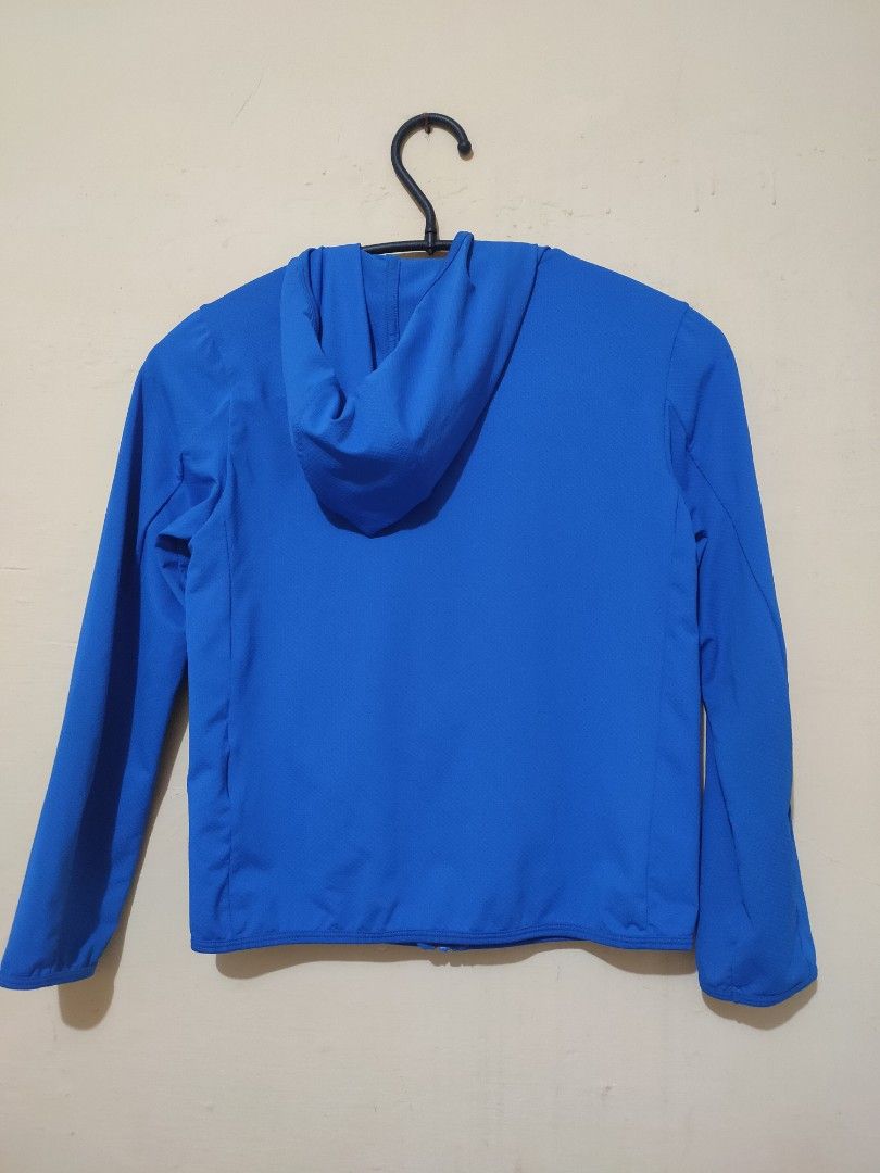 Uniqlo Jacket (Kategori: 8 hingga 12 tahun) berada di Bandung. Dikirim oleh barmoutproject (ID iklan 1379921416, Gambar 2). Deskripsi: jaket uniqlo anak size 130 kondisi aman semua lokasi bandung bisa rekber.