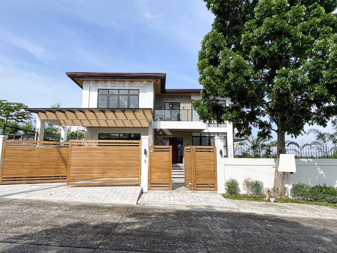 (Category: ) located in . Submitted by homescape.realty (Listing ID 1379913493, Image 1). Description: .