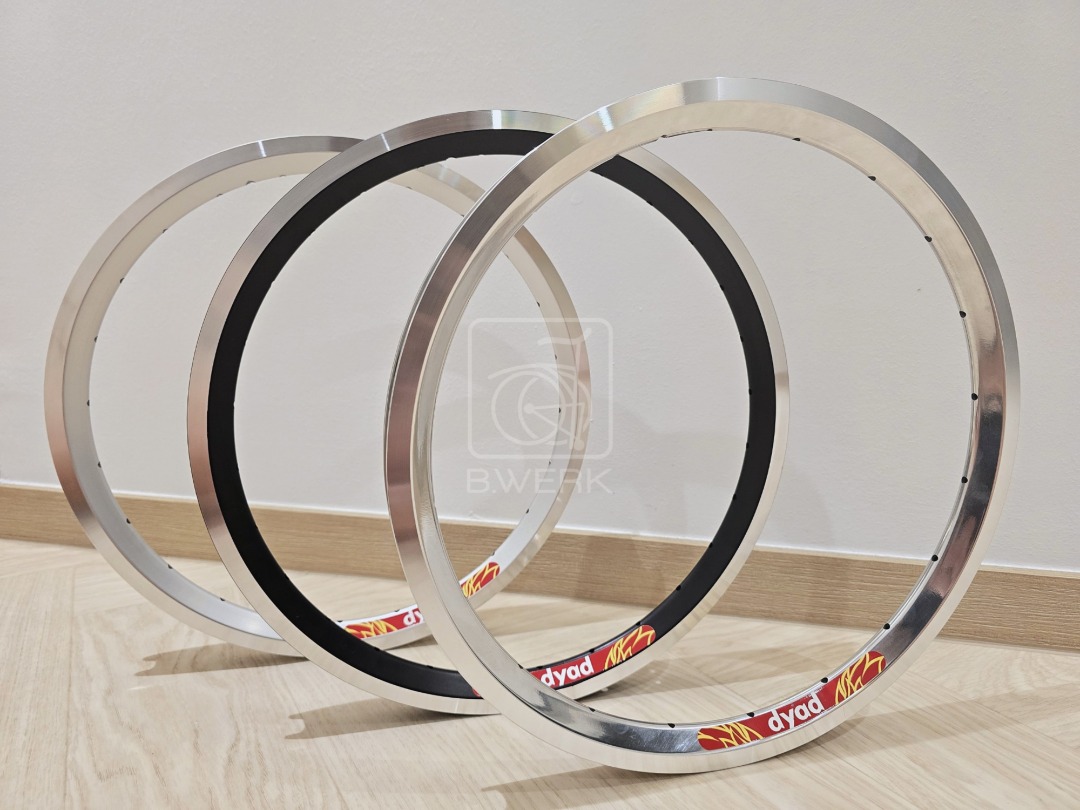 Velocity USA Dyad 16