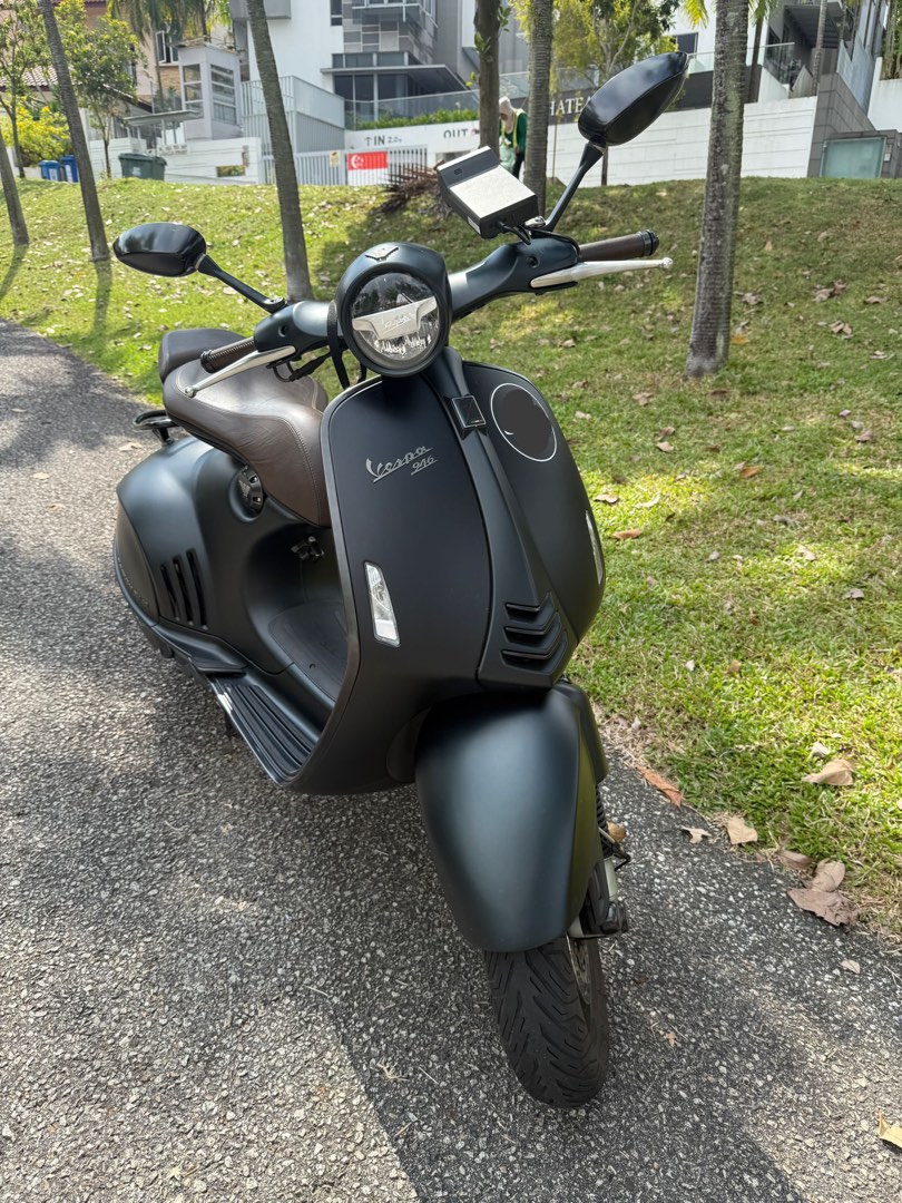 Dior Vespa 946 Lv Vespa 946 Emporio Armani (Limited Edition