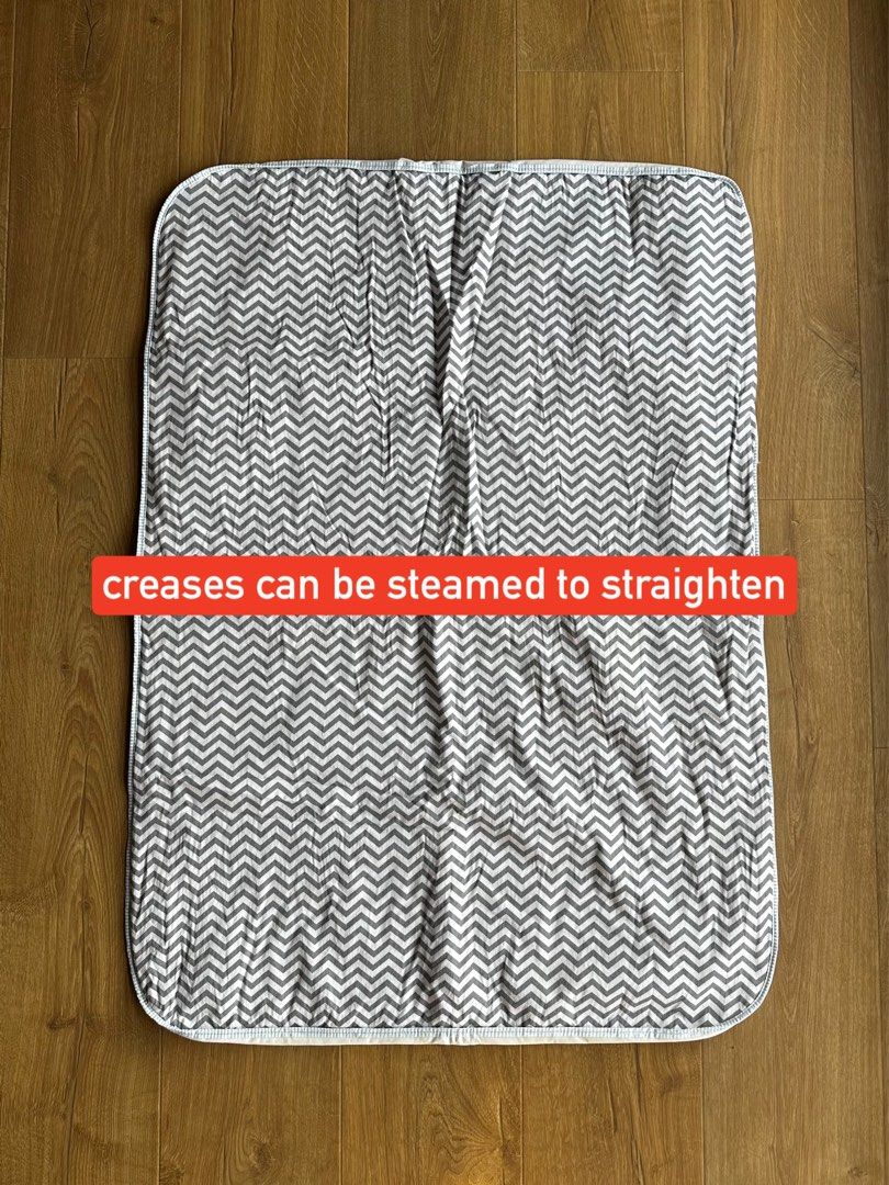 WATERPROOF BED COVER GREY and WHITE CHEVRON PRINT (Category: Changing Mats & Accessories) located in Cagayan de Oro. Submitted by destashingmama (Listing ID 1380006501, Image 2). Description: SIZE: 96x68cm.