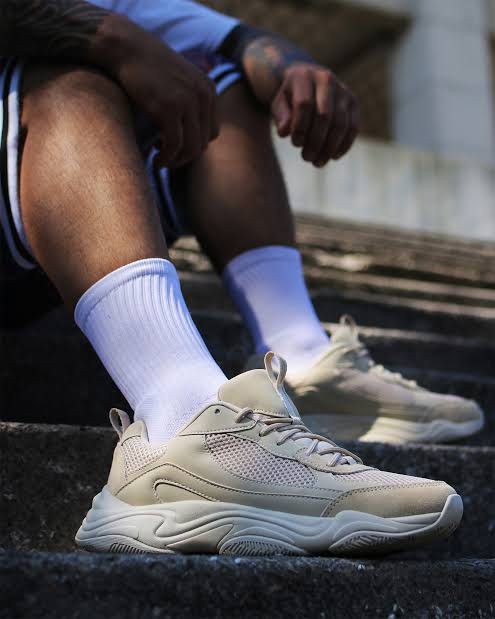 World Balance Invictus Monochrome Beige (Category: Sneakers) located in Mandaue City. Submitted by themakkk (Listing ID 1380026262, Image 1). Description: World Balance Invictus Monochrome Beige. Excellent Condition. US 10 (fits 9-9.5 US) Location: Pagsabungan, Mandaue City, Cebu No box..