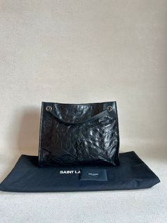 (Kategori: ) berada di . Dikirim oleh anzeraluxbags.id (ID iklan 1380034160, Gambar 1). Deskripsi: .