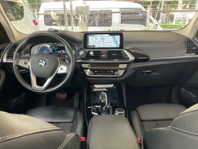 由 a779573339957 (刊登 ID 1380180230，圖片 3) 提交，位於 新北市 (New Taipei) 的 2017 BMW X3 20D 柴油 2.0L11.6萬公里 4WD NT$690,000 (類別：汽車出售)，說明：有第三方認證，無待修、無泡水、無事故、三大保固 LINE:PT0974 #汽車#中古車#新車#原廠#代理商#貿易商#新古車#買車#賣車#五股#新北市#台北市#桃園市#換車 。
