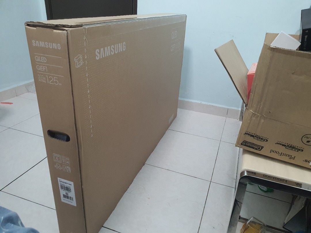 50" 4K QLED Samsung Smart TV (QEF1) (2025), TV & Home Appliances, TV ...