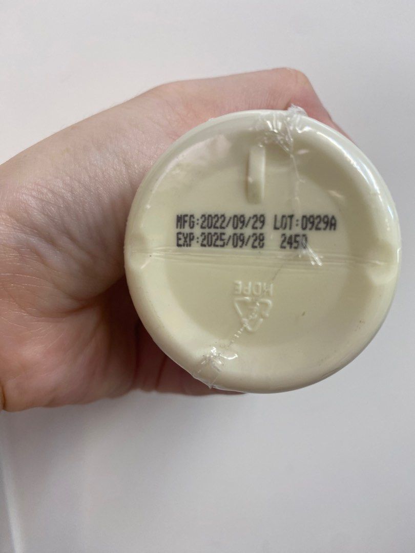由 chanel0428 (刊登 ID 1380256301，圖片 3) 提交，位於 台中市 (Taichung) 的 寵物用品*全新汪汪寶貝寵物乾洗粉/草本95%/無香50g/即期品～快速出貨🚚台中可面交 (類別：寵物及其他)，說明：全新即期品！到2025.9.28 ➰➰➰➰➰➰➰➰➰➰➰➰➰ 台中面交點： ✅南區（美村南路忠明南路口小北百貨） ✅北屯區❣️限非急單者❣️ 1.后庄路 ✅seven運費$38請聊聊。
