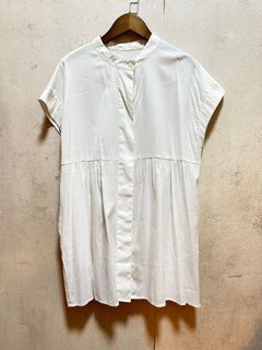 [免郵] 98%NEW / Chocol Raffine / 日牌 / 日本牌子 / Women Top / Women White Top / 女裝返工衫 / 女裝百搭上衣 / 白色上衣 / White Top / 薄身上衣 / Women Casual Top / 女裝休閒上衣 / Free Delivery64196076384387110