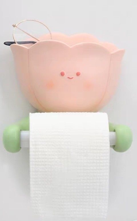 由 yuruz05163665 (刊登 ID 1380279845，圖片 2) 提交，位於 南投縣 (Nantou) 的 鬱金香廁所卷纸筒掛式置物架毛巾掛架 (類別：其他居家裝飾)，說明：樹脂材質~有重量 尺寸照片上有 有任何疑問歡迎詢問 商品售出無退換貨。