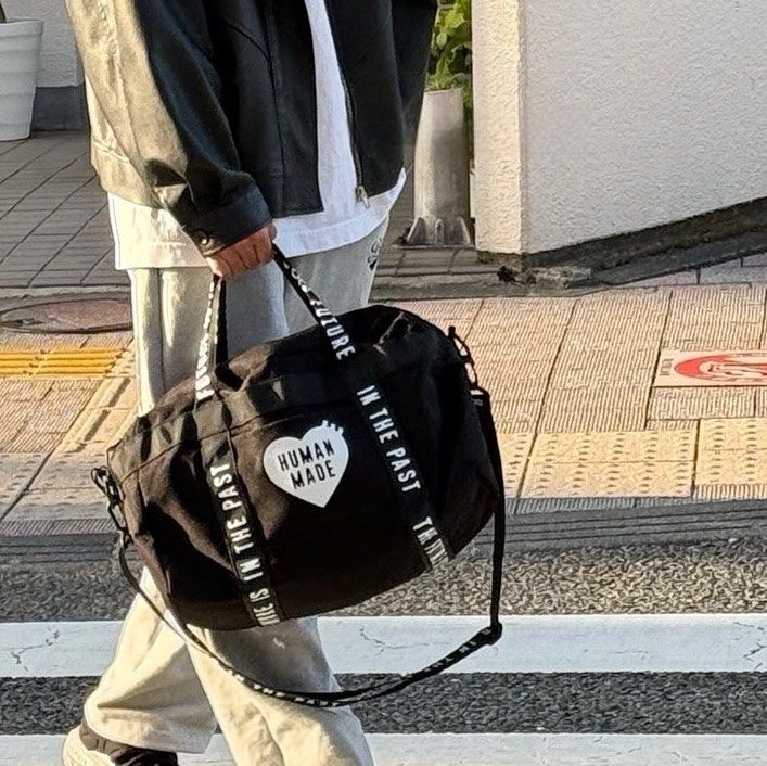 日本預訂human made SKATE DUFFLE BAG MINI 拼色logo 旅行袋運動健身